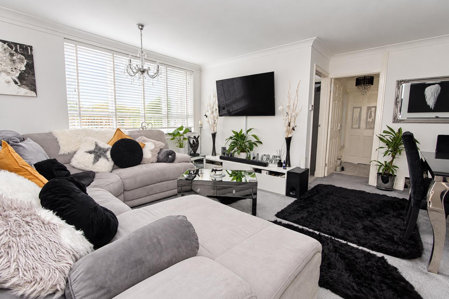Lennox Gardens, Croydon